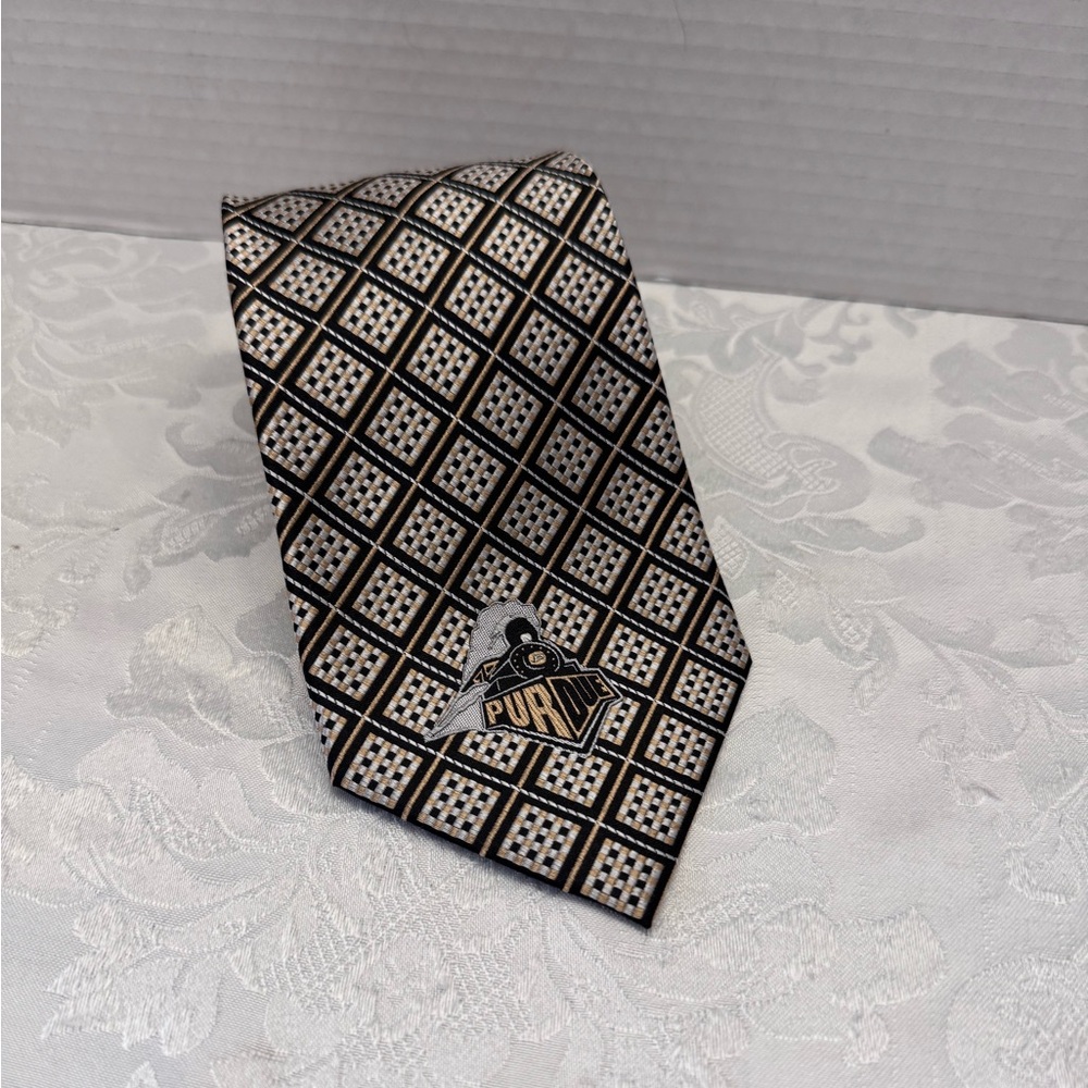 Perdue Boilermakers Train Eagles Wings Neck Tie‎ Silk College Sports Logo Preppy
